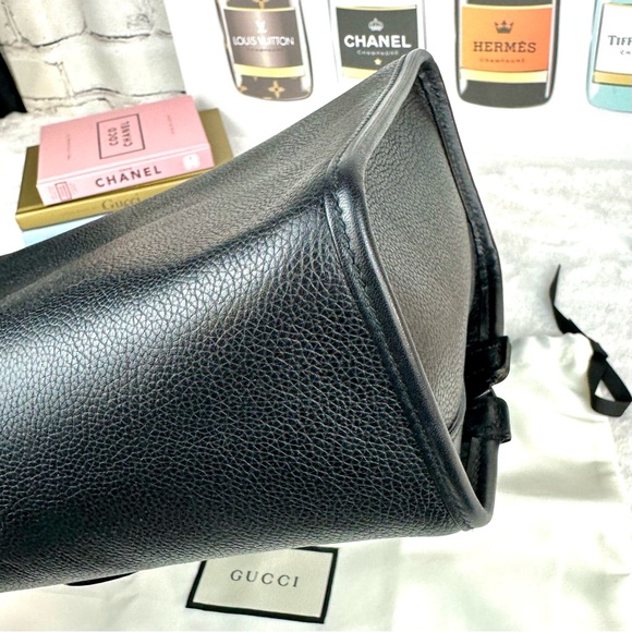 GUCCI Black Leather Toiletry Cosmetic Case Pouch for Man or Woman - Picture 8 of 16